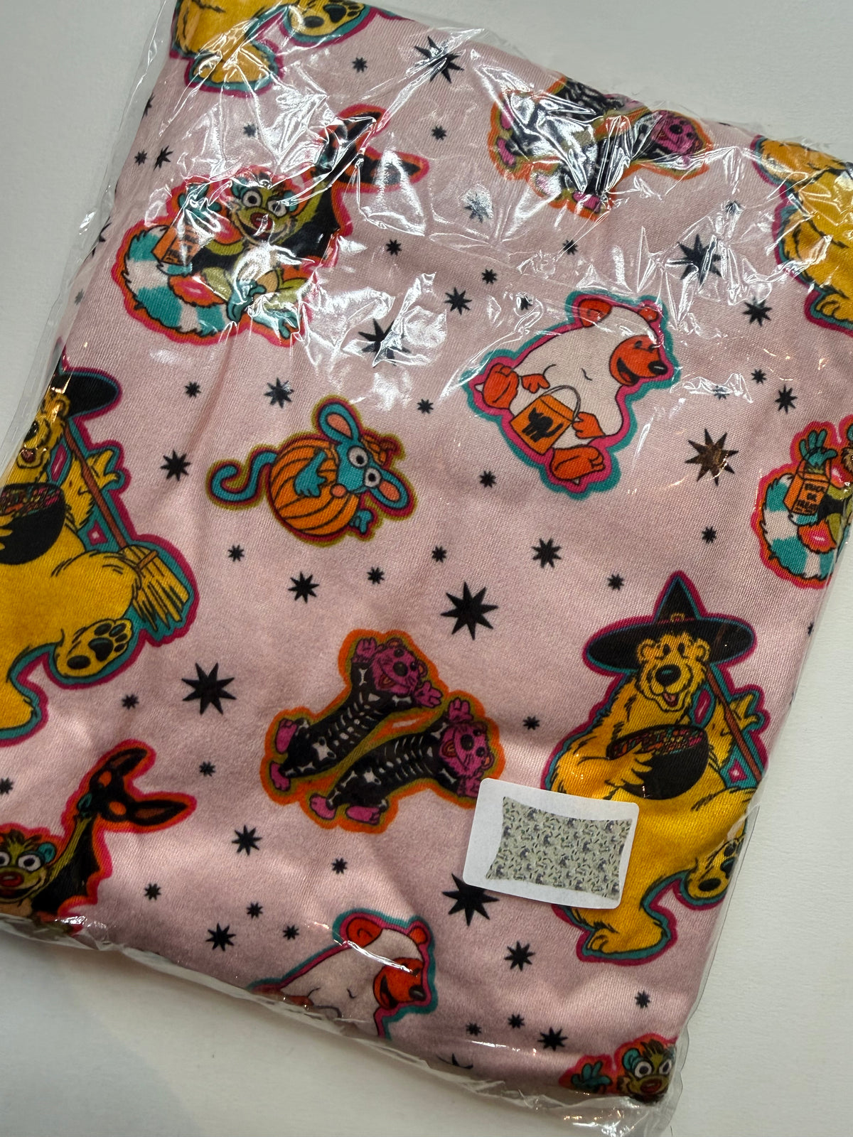 HALLOWEEN BEAR - PILLOWCASE - KNIT
